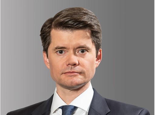 Andreas G. Weishaar 首席战略、人才、信息/通讯技术和数字官 Andreas G. Weishaar 首席战略、人才、信息/通讯技术和数字官