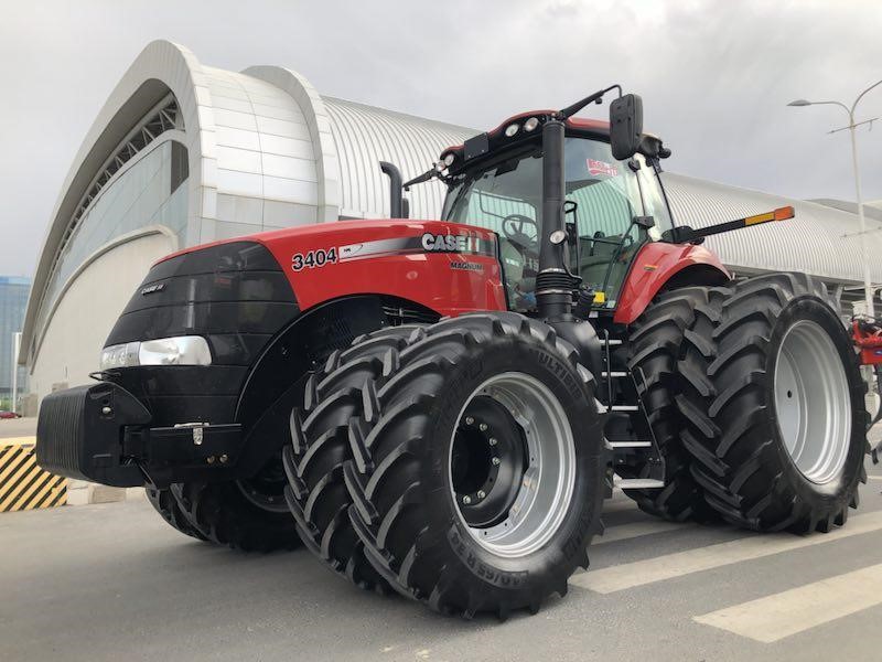 CNH Industrial Newsroom : Case IH extends Magnum tractor family with ...