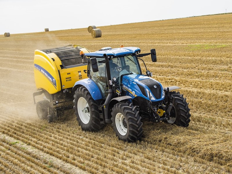 CNH Industrial Newsroom : New Holland Agriculture widens extensive T6 ...