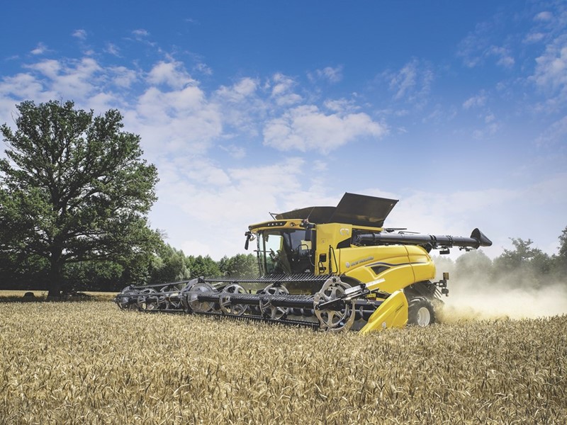 CNH Industrial Newsroom New Holland Agriculture Unveils Upgrades to 2024 CR Series Combine