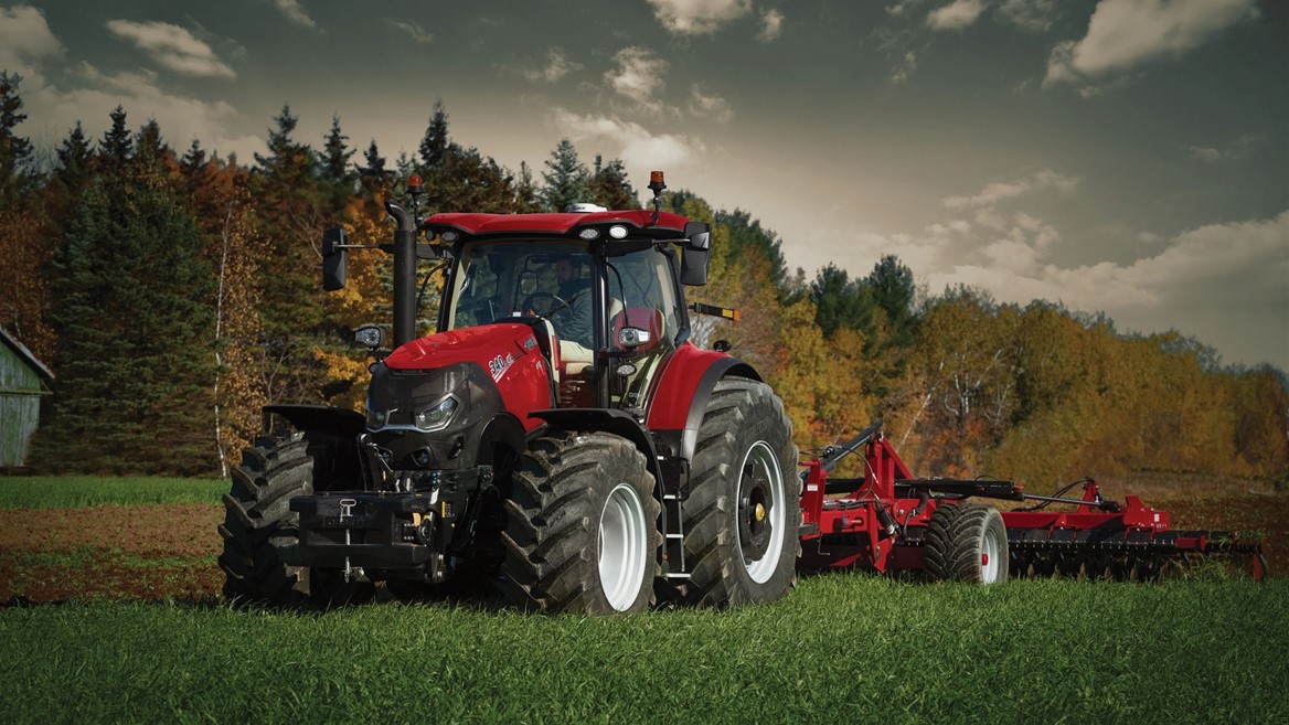 Case IH Optum 340 tractor