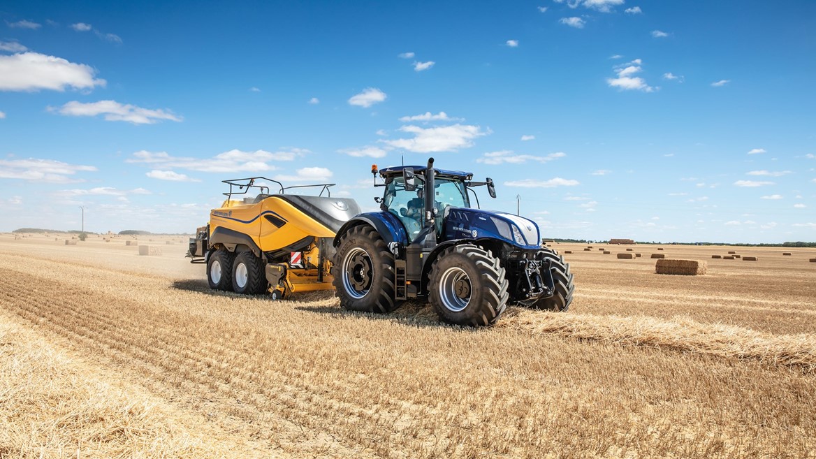 New Holland T7 340 HD with PLM Intelligence