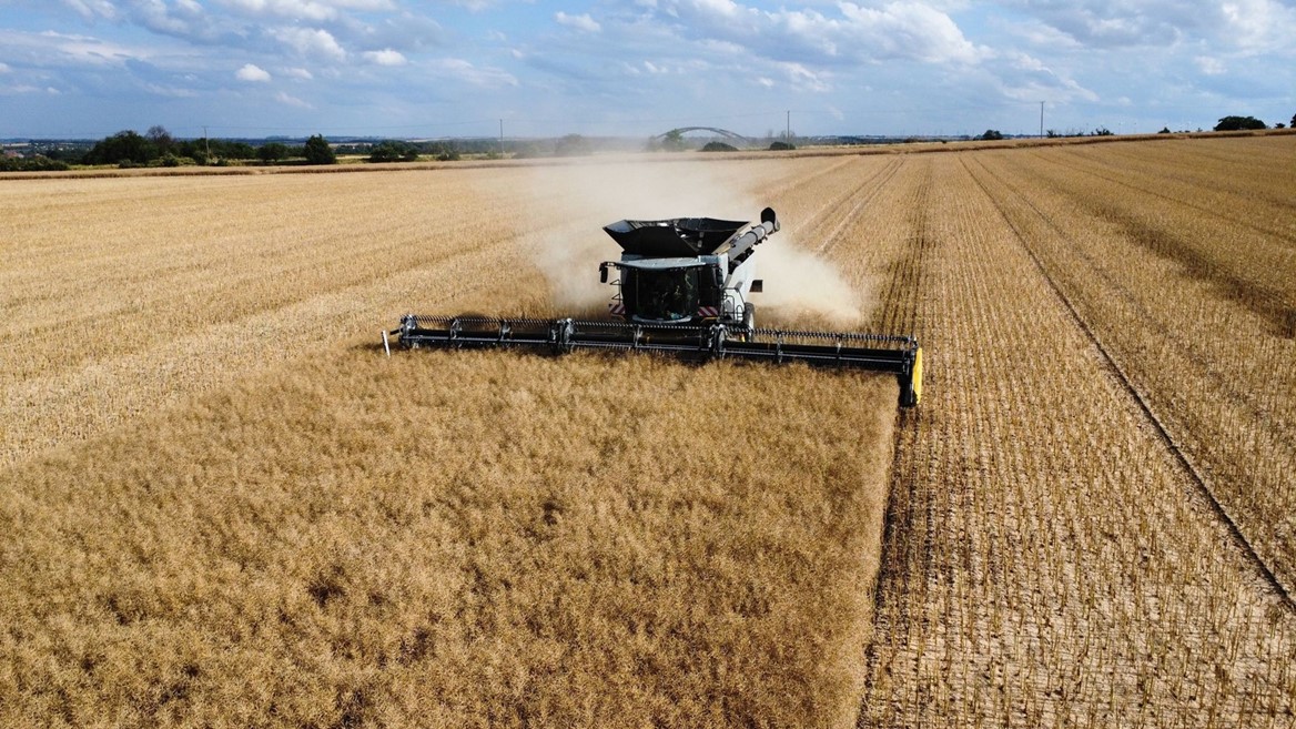 New Holland CR11