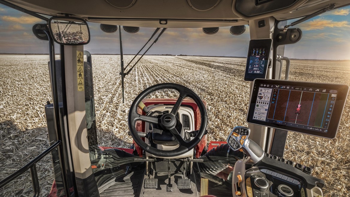 case ih quadtrac afs connect 645 in the cab