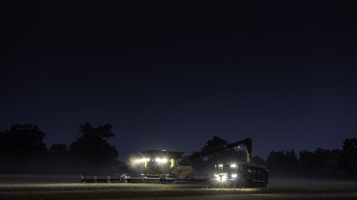 New Holland CR11
