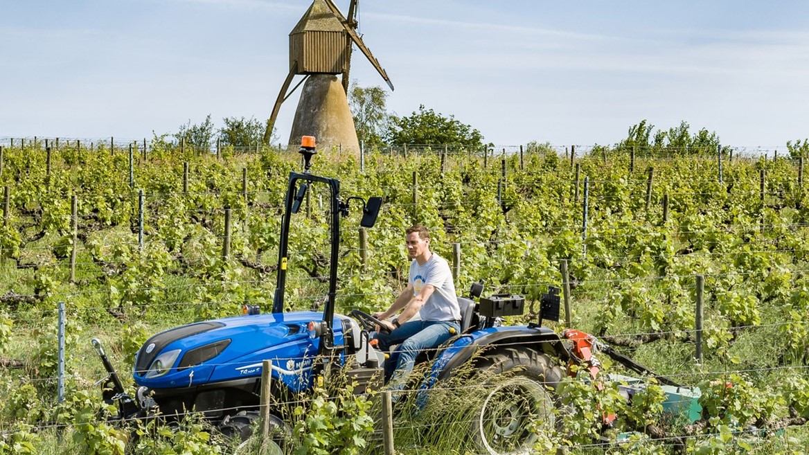 New Holland T4F S