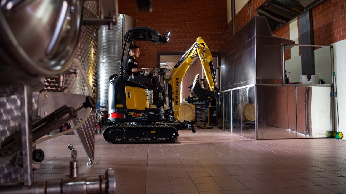 New Holland E15X Electric Power