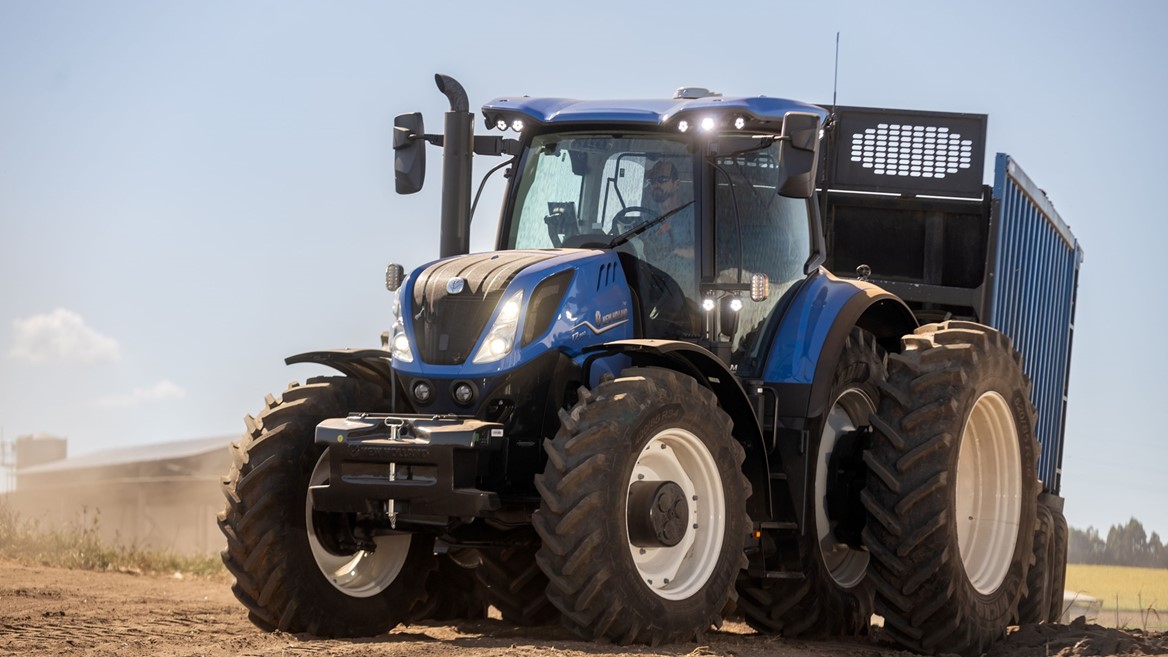 Trator T7 300 Auto Command CVT da New Holland