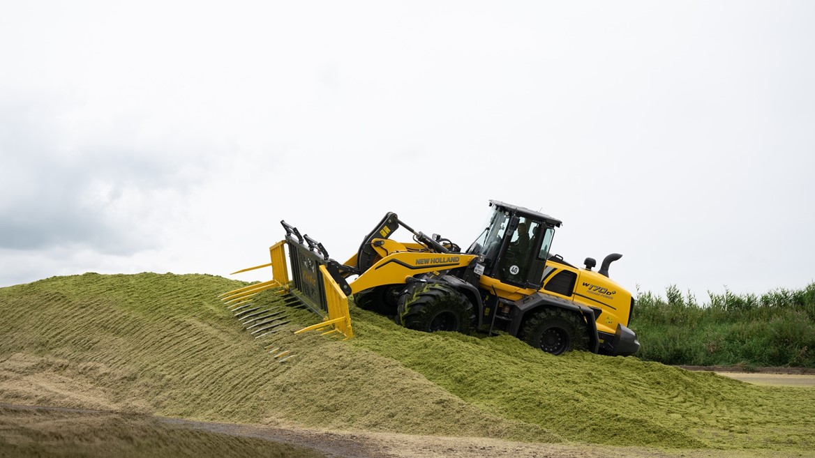New Holland W170D Forage Power