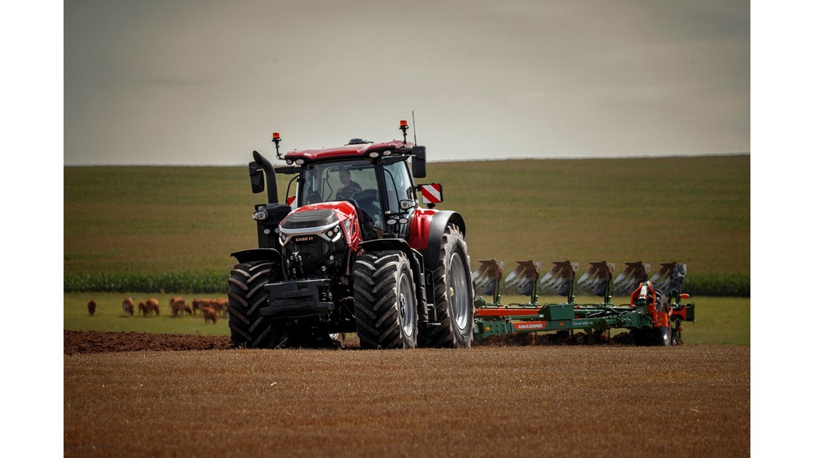 Case IH Optum 440 Recognized as Upper Medium Size Tractor in Farm Machine of the Year Awards