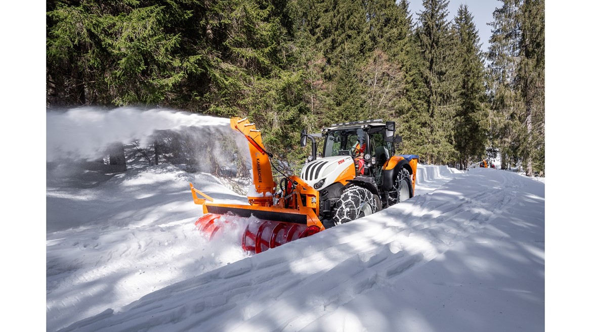 STEYR SHOWS SOLUTIONS FOR EVERY FARM AT AGRIBEX 2025