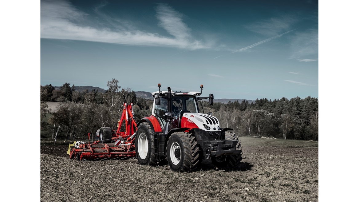 STEYR SHOWS SOLUTIONS FOR EVERY FARM AT AGRIBEX 2025