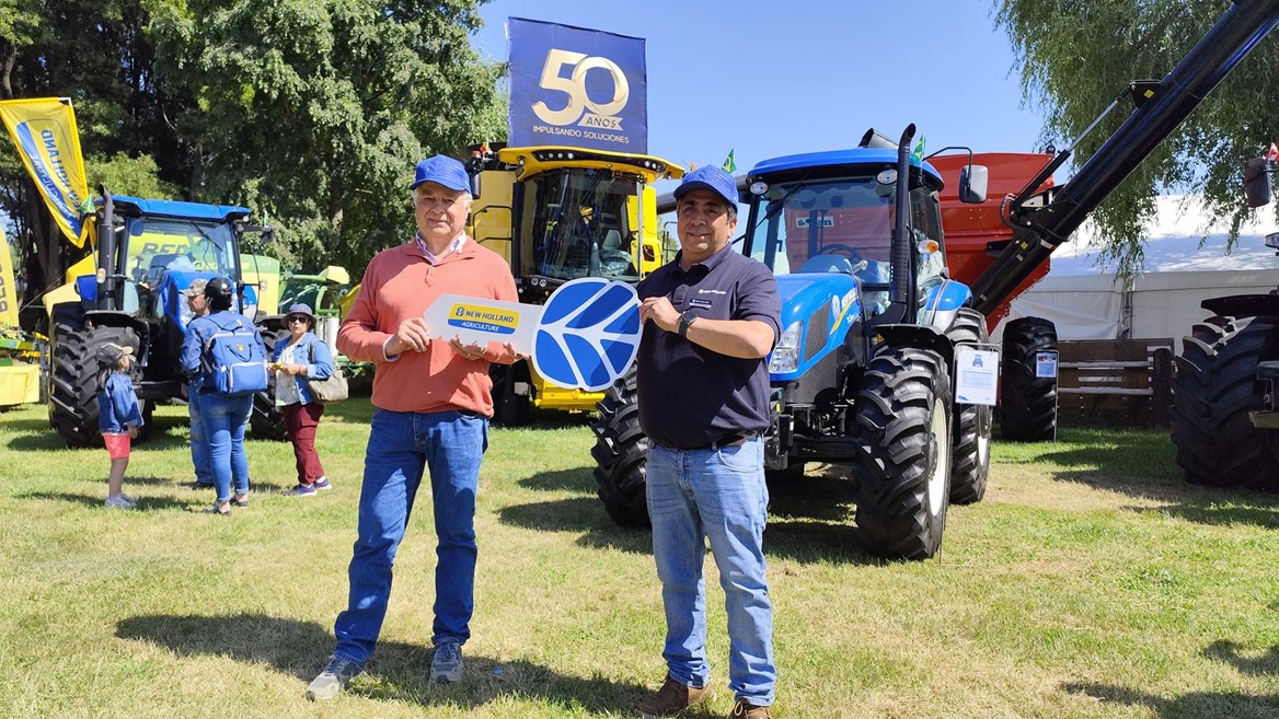 New Holland presento una amplia gama de productos en SAGO Fisur junto a SKC