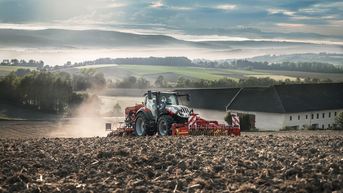 STEYR 4140 Expert CVT field