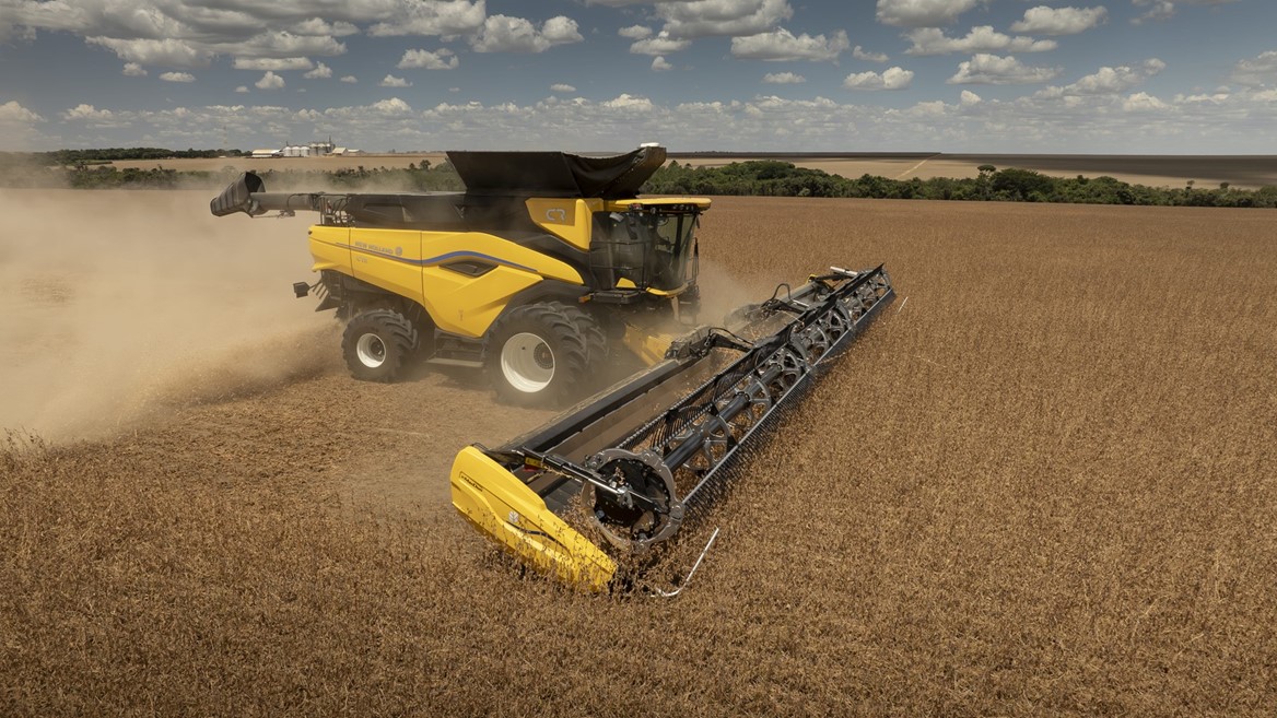 Automatizacion y alto rendimiento New Holland presenta la cosechadora CR11 en Argentina