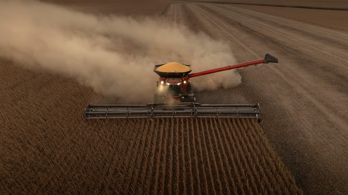 Case IH presenta la nueva Axial Flow Serie AF10 Automation la cosechadora mas grande de Case en Argentina