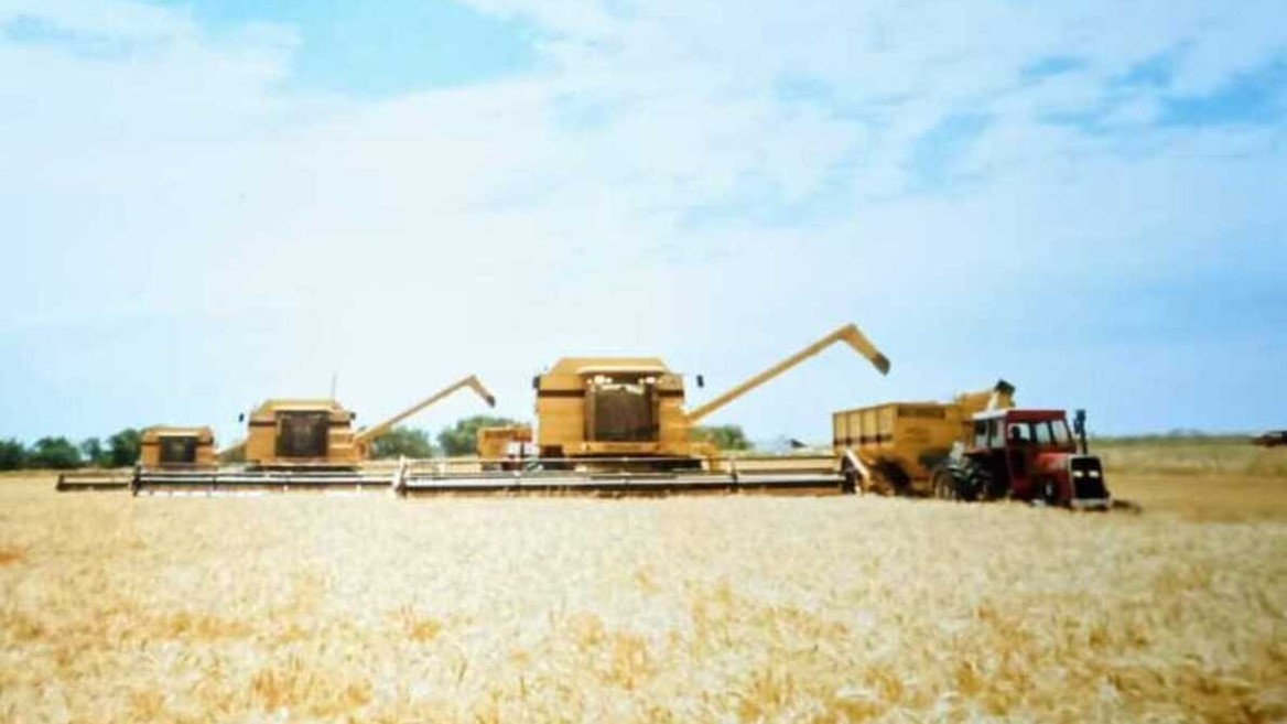 Con mas de 20 anos junto a New Holland la familia Vilas adquirio la cosechadora de doble rotor mas grande del mundo