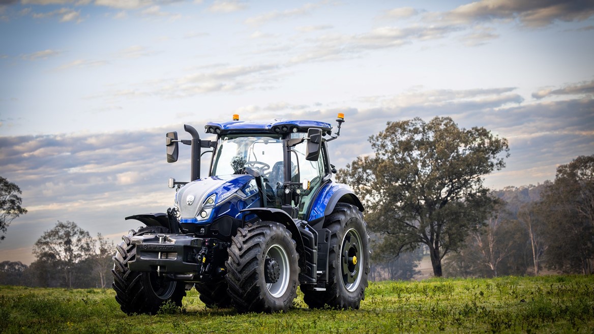 New T7 Standard Wheelbase delivers more capability in a compact package for mixed farming operations