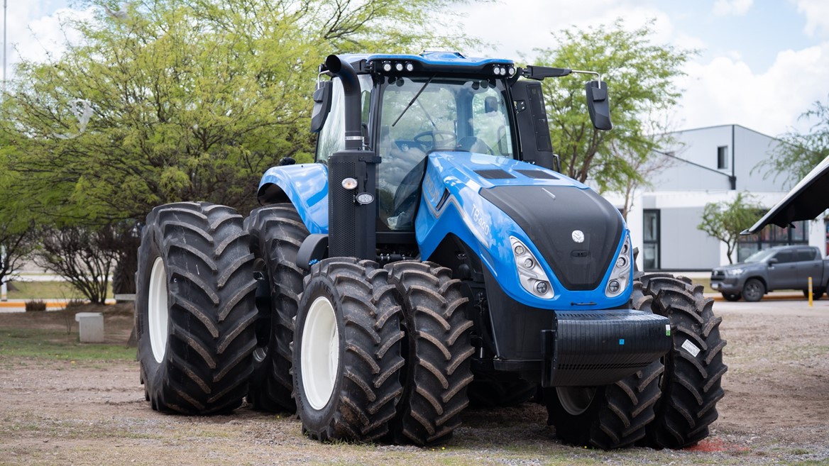 New Holland abrio las puertas de su fabrica para acercar todo su porfolio a sus clientes