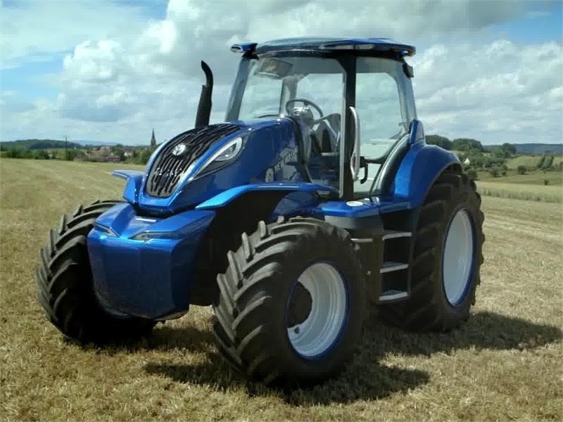 New Holland Agriculture Brand Methane Power Concept Tractor Show Reel