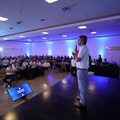 Más de 200 especialistas participaron en el segundo encuentro nacional de técnicos de New Holland