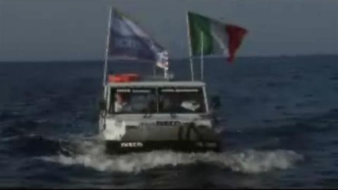 iveco-terramare--on-water