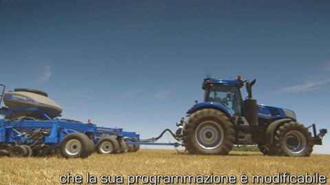 italian---new-holland-nh-drive-concept-autonomous-tractor-video