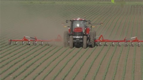 nutri-placer-920-and-2800-fertilizer-applicators