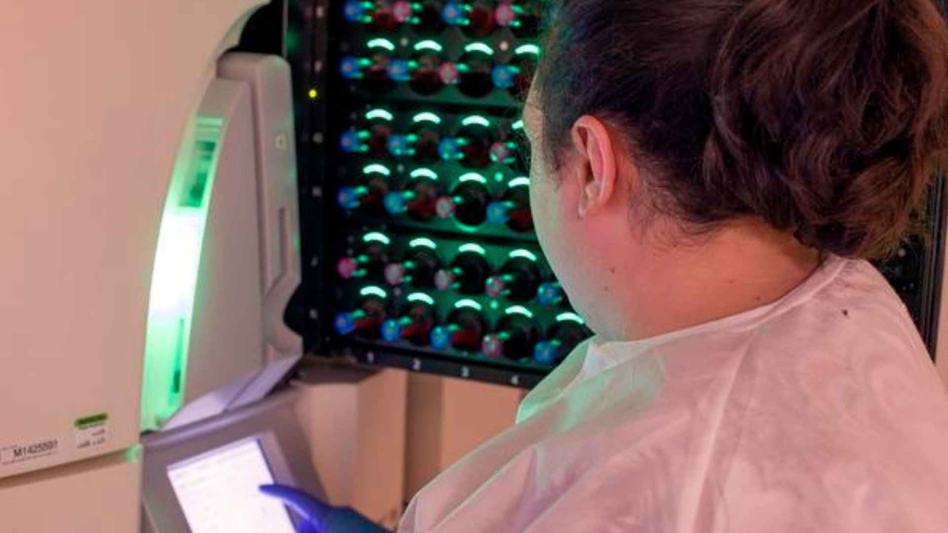 CAMC lab receives accreditation