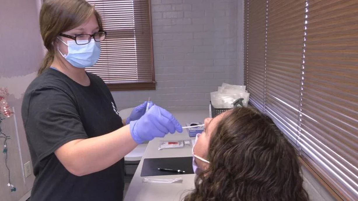 Kentuckiana doctors say COVID-19 cases trending down is 'encouraging'