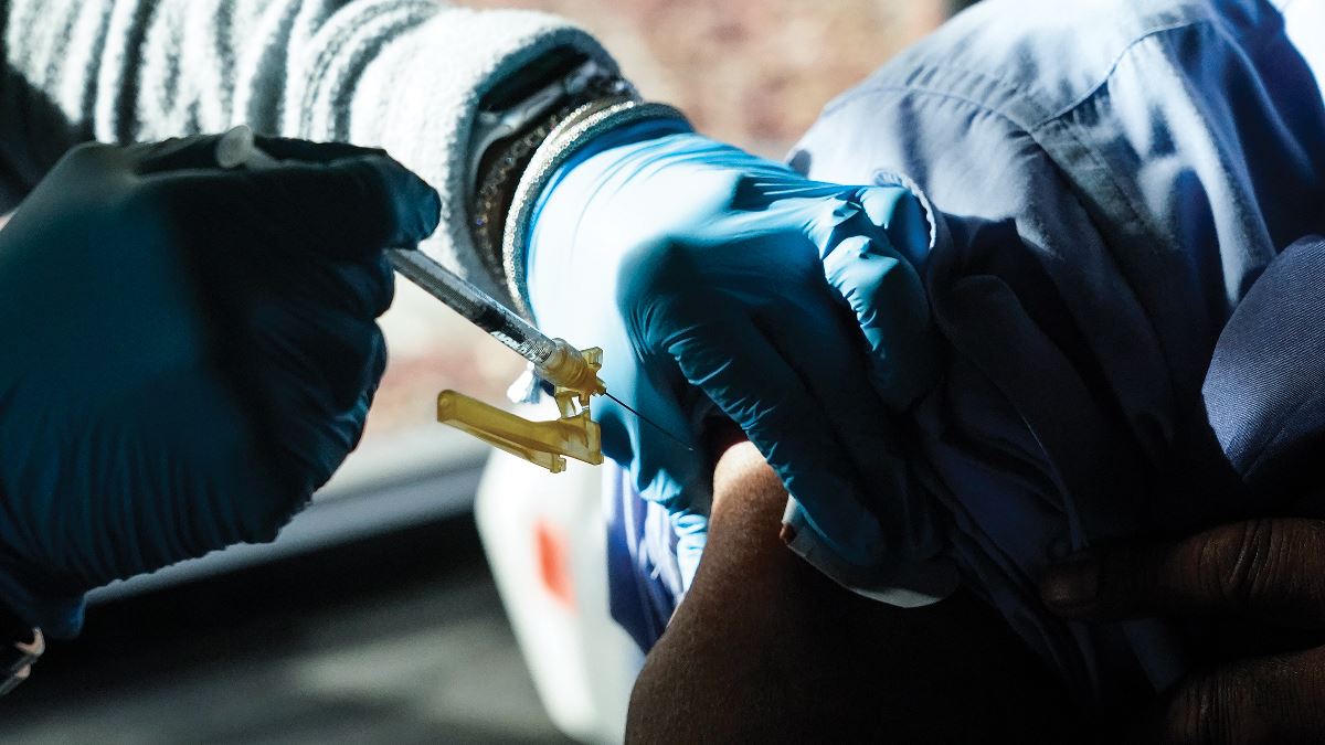 The FDA s new COVID 19 vaccine guidance is here Now what