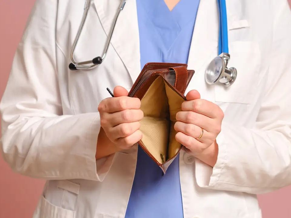 Final Medicare Physician Fee Schedule Rule Displeases Doc Groups