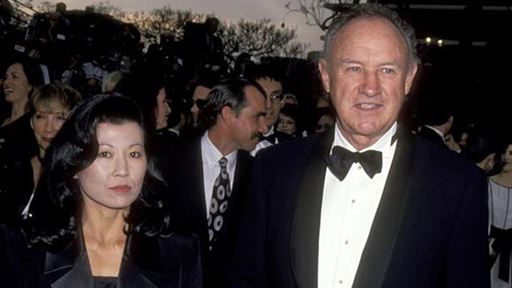 Betsy Arakawa and Gene Hackman attend the 65th Academy Awards on March 29 1993