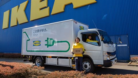 hej-new-home--ikea-japan-uses-daimler-trucks--all-electric-fuso-ecanter-for-home-furnishing-delivery