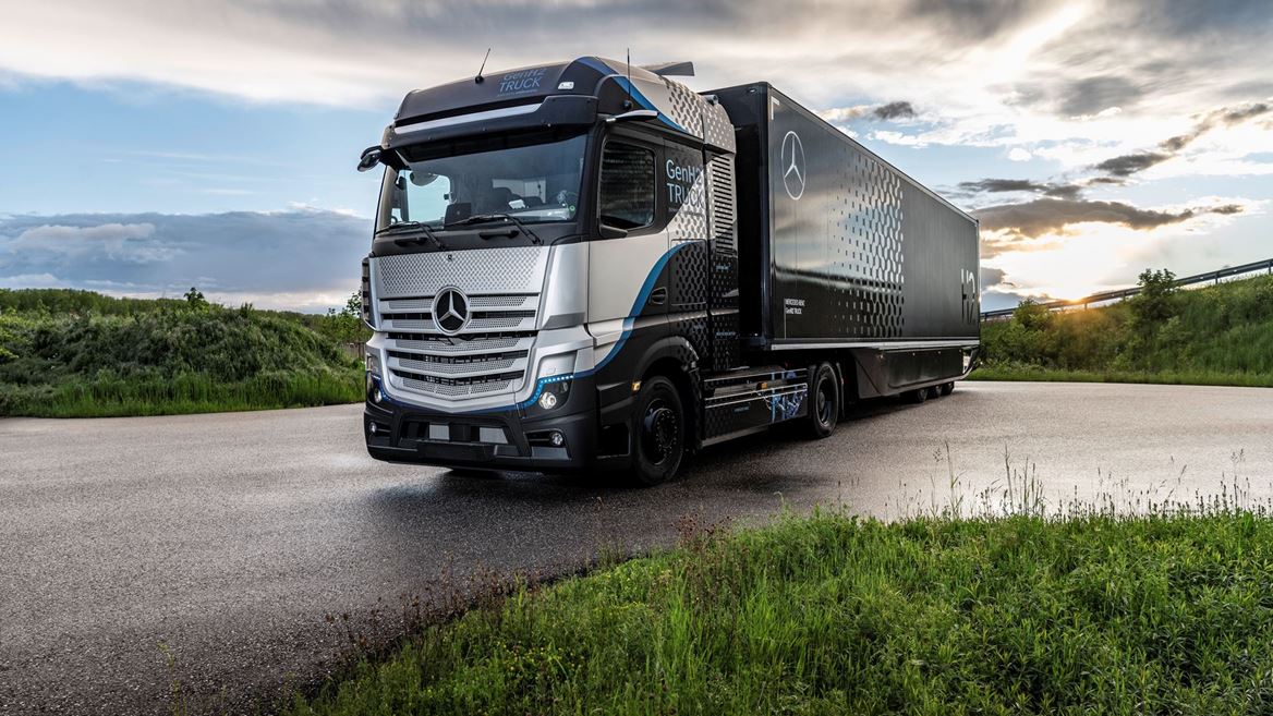 Next Level Mercedes-Benz GenH2 Truck