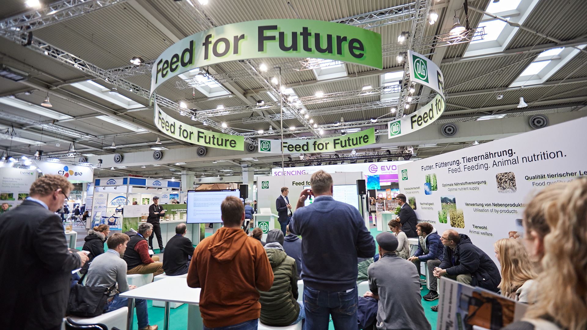 EuroTier s Expert Stages present livestock topics live