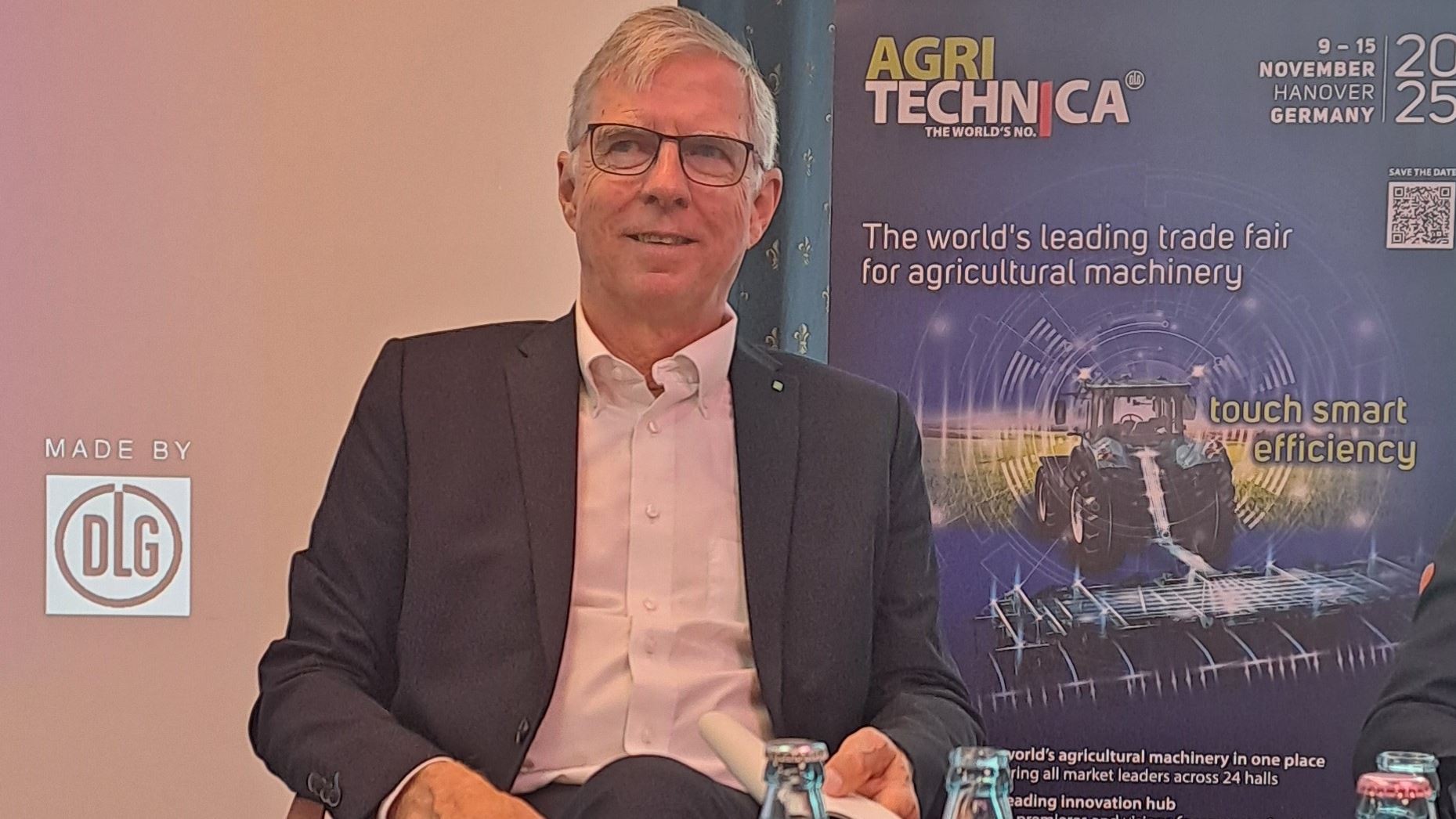 Dr Markus Demmel at the international press conference