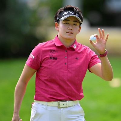Akie Iwai Srixon Staffer