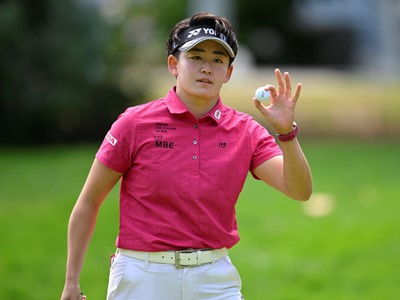 Akie Iwai Srixon Staffer