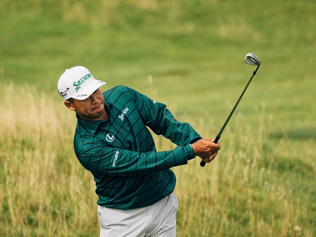 Hideki Matsuyama Srixon Staffer