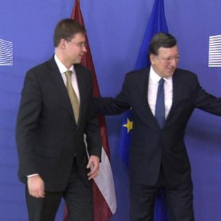 Dombrovskis: economic and monetary union more "robust" but social inclusiveness needs work