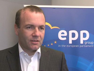 EVP-Fraktionschef Manfred Weber wirft dem linken Flügel sowie den liberalen Parteien im Europäischen Parlaments