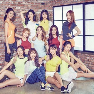 Girl band ‘IOI’! pictured in Star 1 magazine wearing FILA Korea