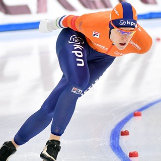 Netherlands “Skating Emperor” Sven Kramer Wins 8th Title with a 5000m Win at the 2017 International Skating Union (ISU)