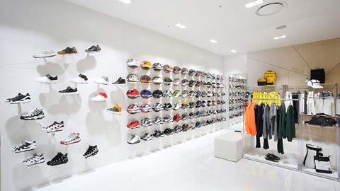 FILA launches 2016 S/S products and opens Mega-shops