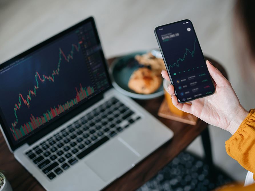 Company News: Financial