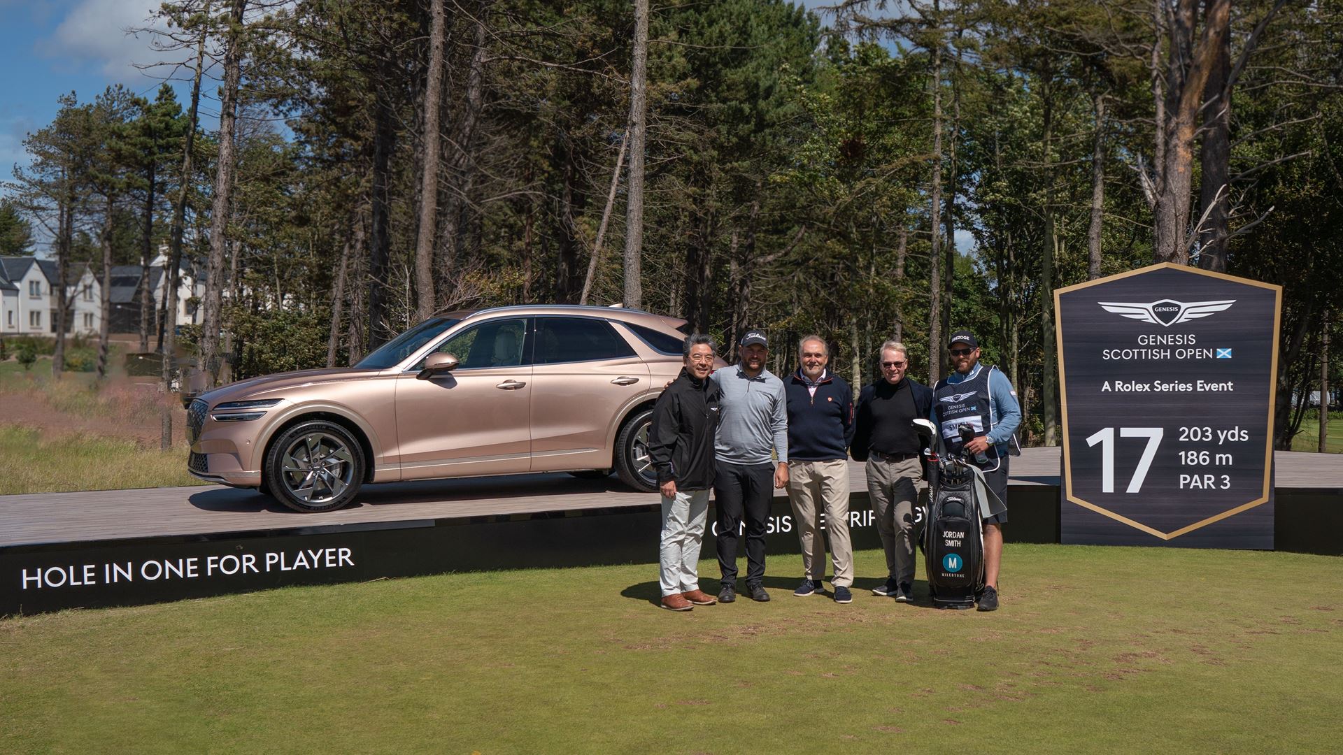 JORDAN SMITH MAKES INCREDIBLE HOLE IN ONE AT GENESIS SCOTTISH OPEN TO