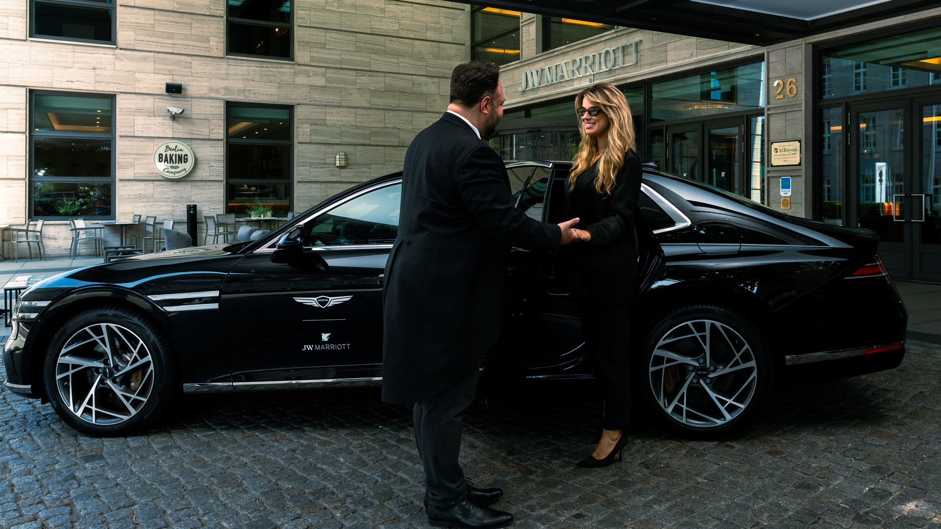 GENESIS SCHLIESST PARTNERSCHAFT MIT JW MARRIOTT HOTEL BERLIN