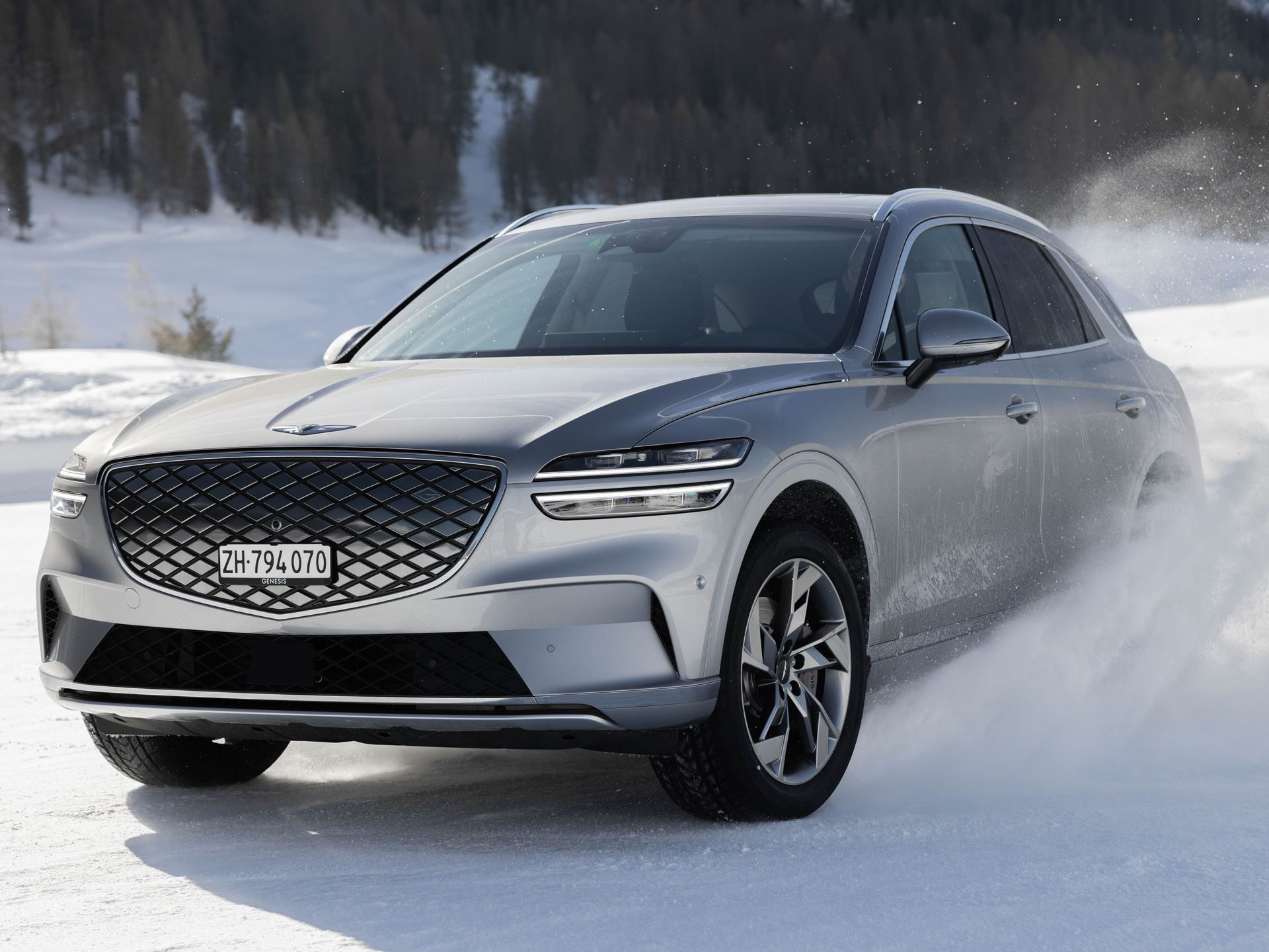 GENESIS WINTER DRIVING