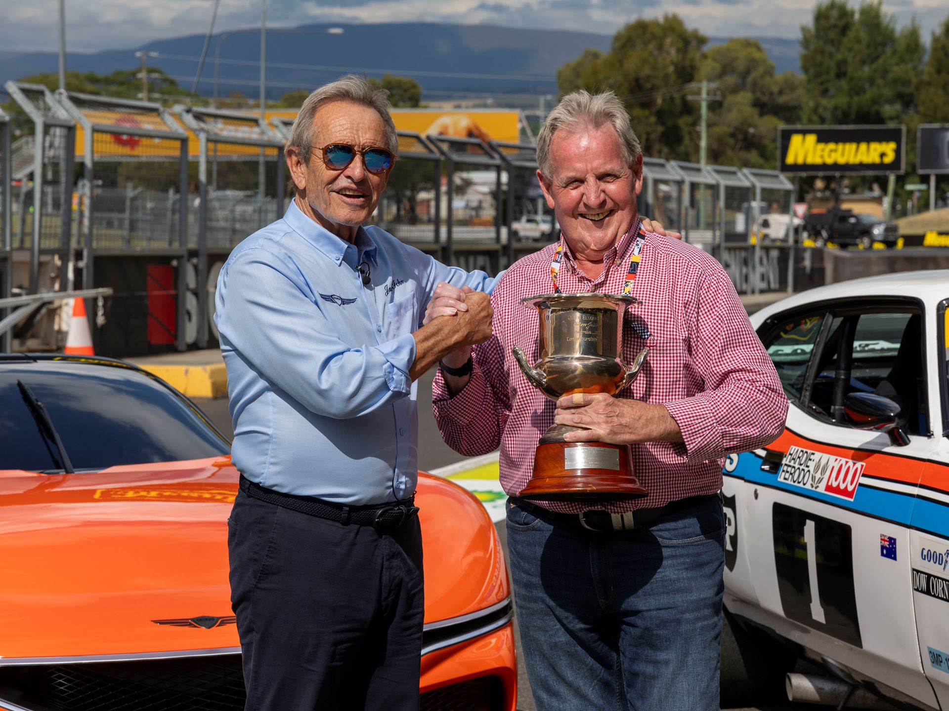 WINNING TROPHY HANDOVER TO THE BATHURST TOWN MAYOR
